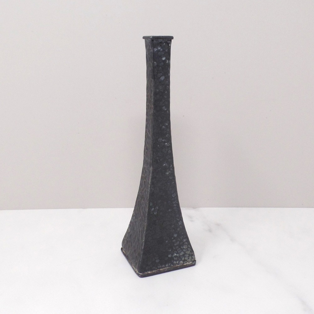 Vintage Small Ikebana Bud Vase, Hammered Pewter, WB Mfg Co 269 - Picture 1 of 6